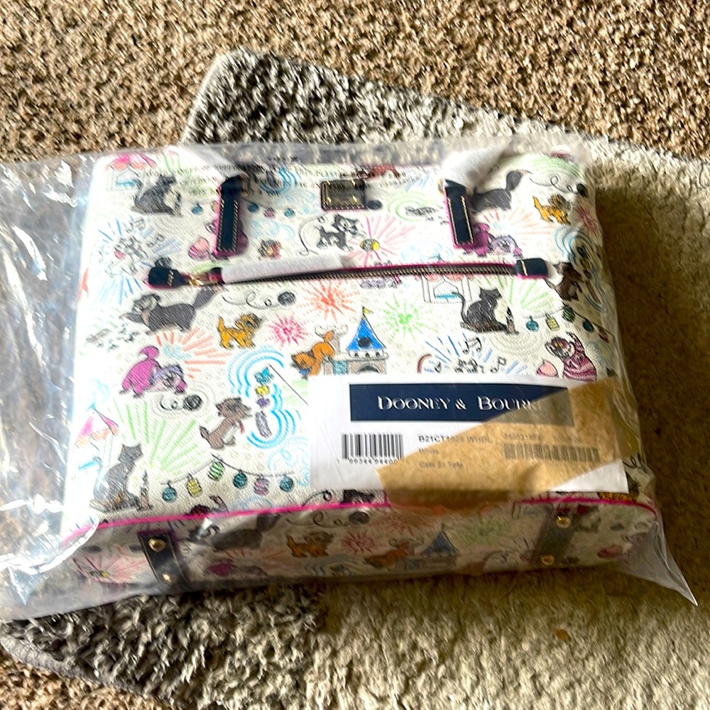Amazing Dooney and Bourke Tote